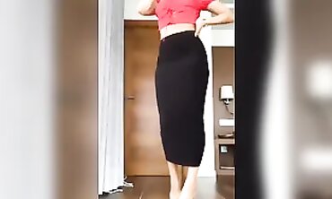 Sananas Tries a Mini Skirt and Drag