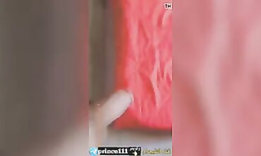 Shaak Masry Plays a Game with Her Friends
