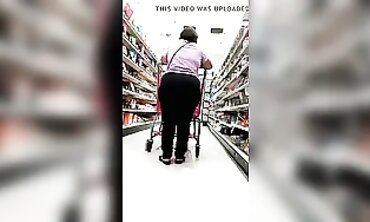 POV: Juicy Older Lady Showcases Her Big Ass