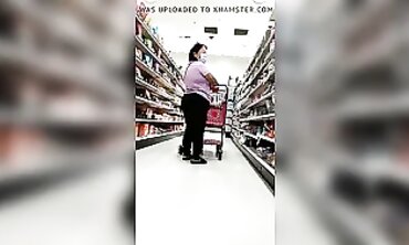 POV: Juicy Older Lady Showcases Her Big Ass