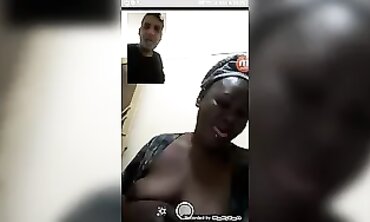 Facebook Messenger Webcam Spectacle 5: Mature Black Amateur With Big Tits