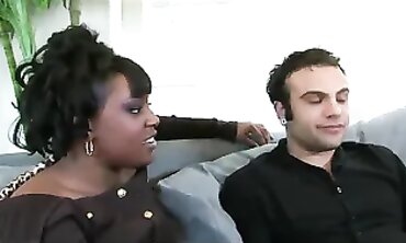 Hot African MILF Interracial Blowjob and Cumshot Session