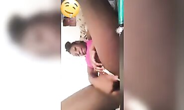 FaceTime Fingering Session With A Black Thot
