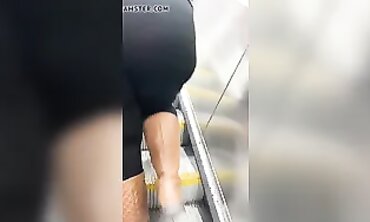 Black African Ass in Pants Gets Nutted