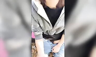 Italian Amateur Pornstar Fucks Stranger in Public Park