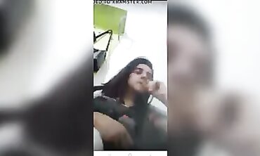Tanned Amateur Babe Teases and Smokes on Periscope