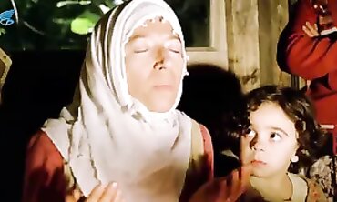 Halese Soğuk Bölümlerde - Old Man's Love Affair" or "Grandpa Loves barely legal Girls", this SEO-friendly & catchy video is about an old man who falls in love with
