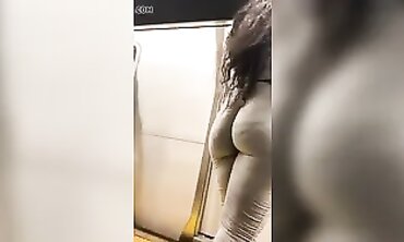 Juicy's Phat Soft Ass Wobbling