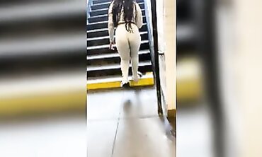 Juicy's Phat Soft Ass Wobbling