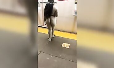 Juicy's Phat Soft Ass Wobbling