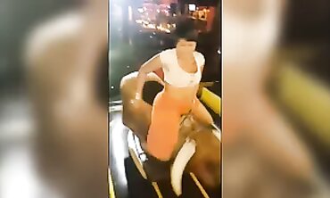 Juicy Succulent Mom Rides the Mechanical Bull