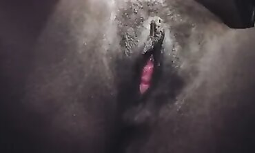French Goddess Shows Off Her Lengthy Muff