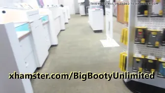 Plus-Size MILF Red Shows Off Her Mega Ass at the Supermarket
