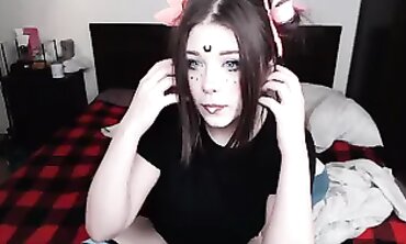 Beauty Fingerbangs Her Coochie And Butt