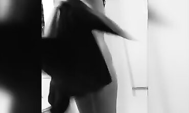 Secret Cam: Foreign College Bimbos Shower