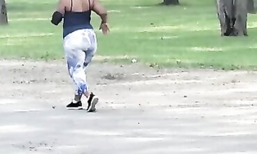 Bow Shows Off Her Huge Mature Ass