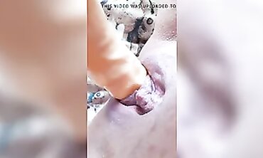 BBW Milf Enjoys Vibrator Play in Amateur French Video