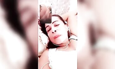Mature Filipina MILF Ria