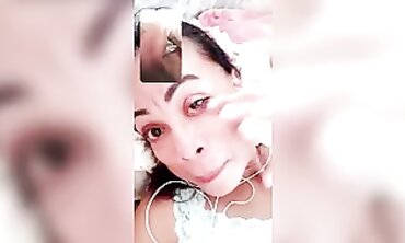 Mature Filipina MILF Ria