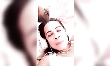 Mature Filipina MILF Ria
