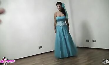 Aische Pervers Gets Plowed Before Her Turkish Wedding