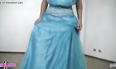 Aische Pervers Gets Plowed Before Her Turkish Wedding