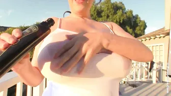 Antonella Kahllo Shows Off Huge Boobs In The Sun