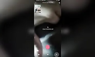 Fresh Pinay Gets Fingered