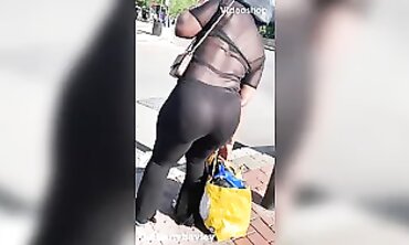 British BBW Walker Shows Off Her Huge Ass