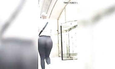 Petite White Girl With Huge Elastic Ass In Tight Leggings
