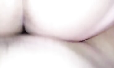 POV Doggystyle: Amateur Asian Wife Gets Creampie