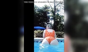 Chaturbate BBW Dandy Shows Off Her Phat Ass