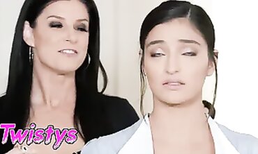 Fit MILF India Summer Seduces Maid Emily Willis