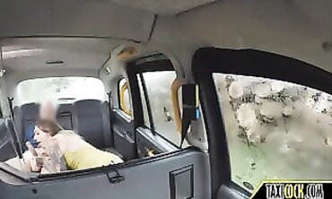 barely legal Tattooed Teen Gets a Public Blowjob in the Taxi