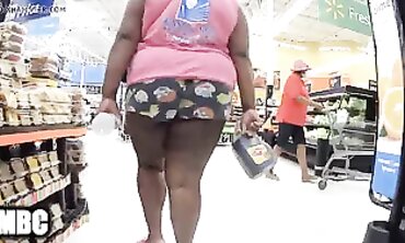 Big Ass Black BBW Shows Off Her Huge Cheeks