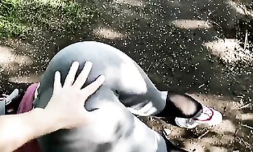 POV: Red Gives a Stranger a Deepthroat in the Park