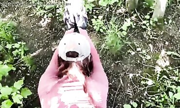 POV: Red Gives a Stranger a Deepthroat in the Park