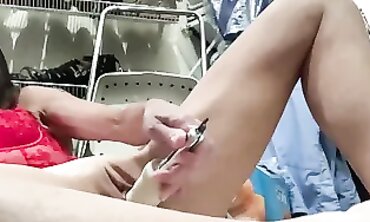 Anon MILF Jerks Off With Dildo And Magic Wand