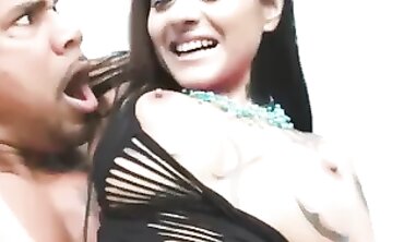 Kajol and Shahrukh Khan's Hardcore Party Compilation