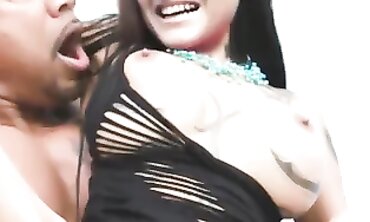 Kajol and Shahrukh Khan's Hardcore Party Compilation