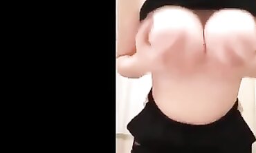 Supah Killer Shows Off Huge Tits On Live Webcam
