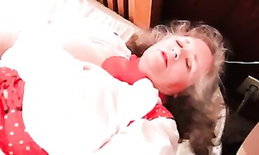 Hairy Older Lady Masturbates With Classic Sex Toy