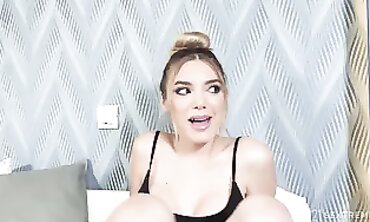 Paola Raunchy: Rough Seduction Game