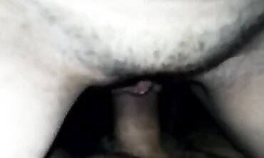 Amateur Girl Gives A Blowjob