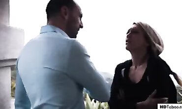 Wealthy Bro Bangs barely legal Bimbos After Car Crash Storyline