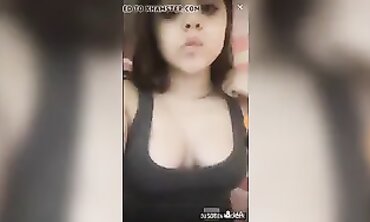 Gaia Teases With Huge Breasts On Periscope