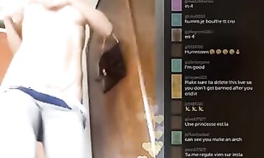 French Hairy Webcam Model Shows Off Her Natural Assets