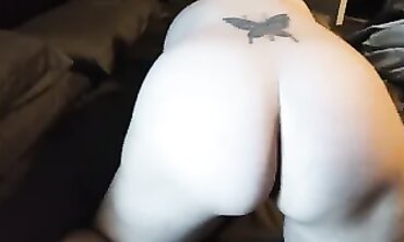 Sexy Plus-Size Babe Gets Humped