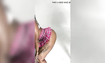 Behind-The-Scenes Photoshoot: Dirty Dancing & Twerking