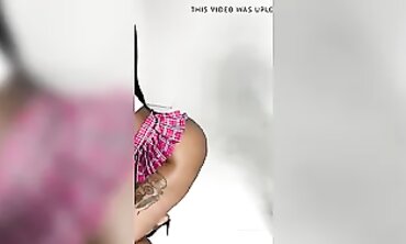 Behind-The-Scenes Photoshoot: Dirty Dancing & Twerking